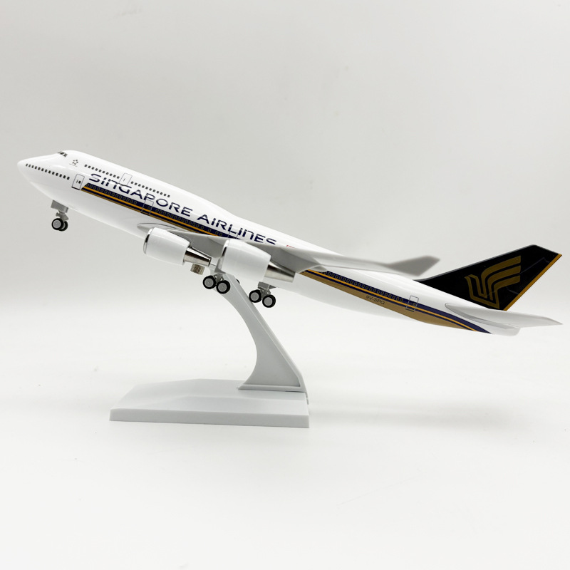 Model samolotu Singapore B747  – Model Kit Singapore recenzja i cena
