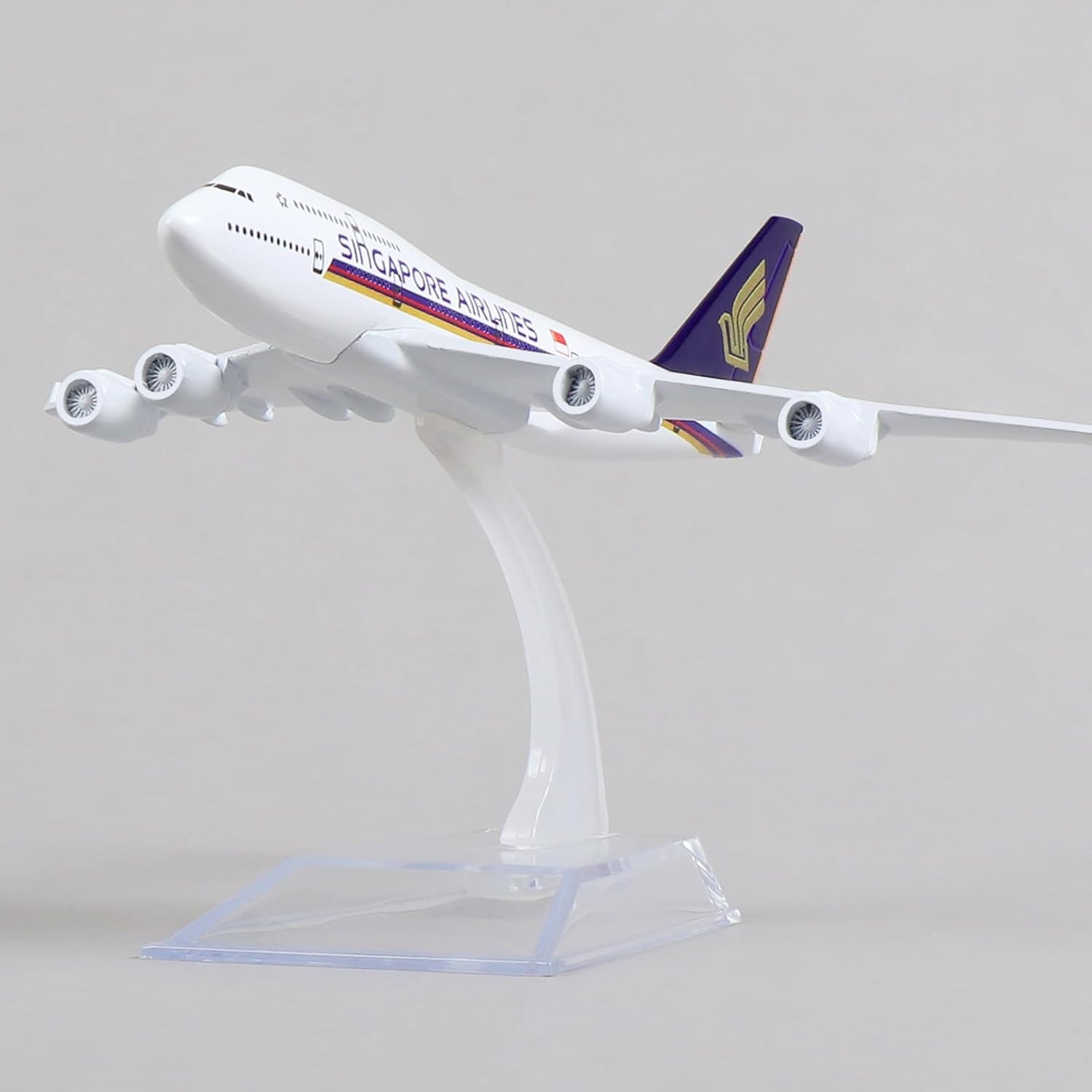 Model samolotu 747 Singapore M – Model Kit Singapore recenzja i cena