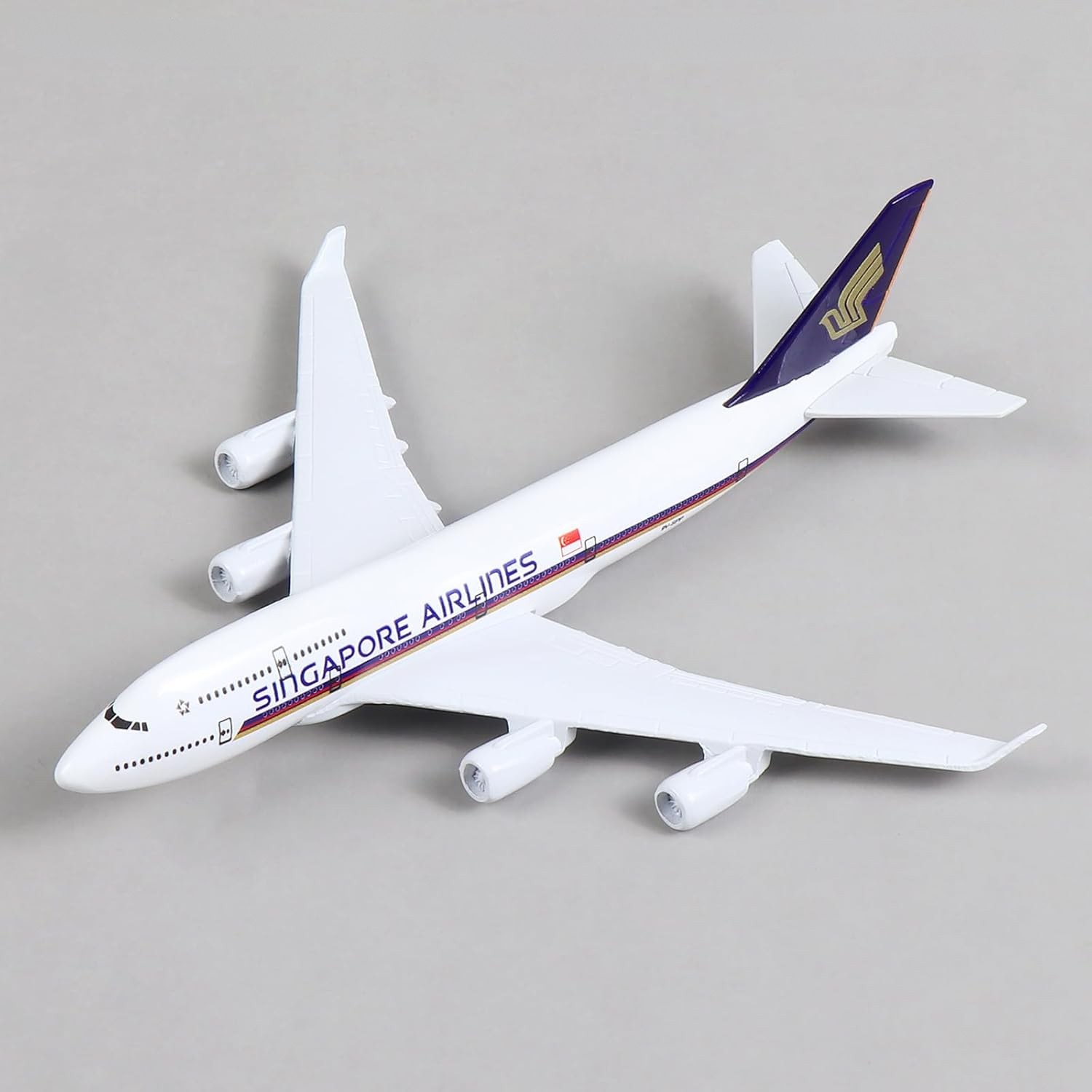 Model samolotu 747 Singapore M – Model Kit Singapore recenzja i cena